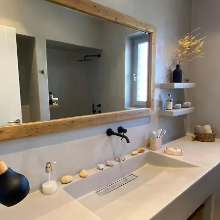 Nyaraló Clepsydra *